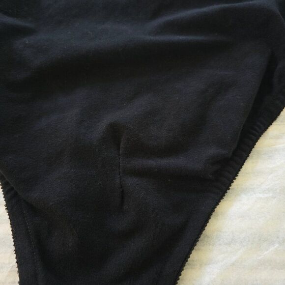 Boston Proper One Shoulder Bodysuit Size M Stretchy Long Sleeve Black FLAW Read - Picture 10 of 10